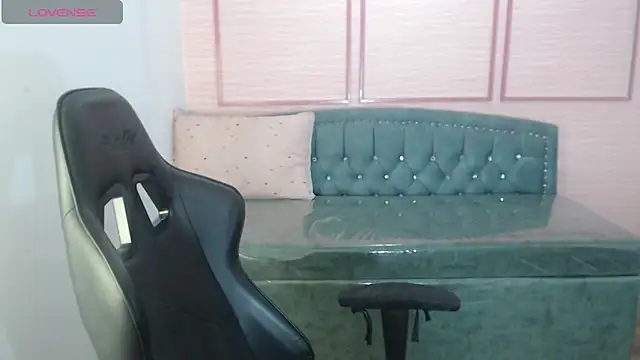 alexa romero t online show from December 21, 1:07 pm