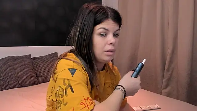 EllyMilf online show from March 16, 8:54 pm
