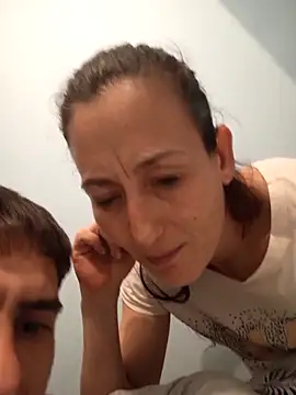 Snapshot of Anonim2026 chatting on March 15, 11:06 pm Anonim2026 online show from March 15, 11:06 pm