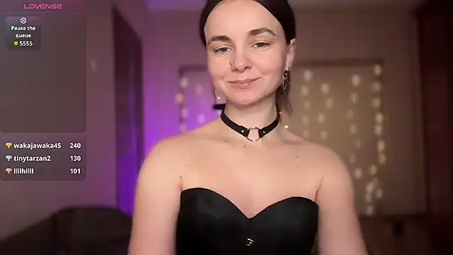 Snapshot of lanaloulou chatting on November 1, 9:50 pm lanaloulou online show from November 1, 9:50 pm