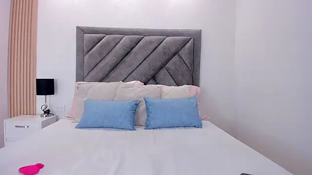 Snapshot of sweetandyy_ chatting on July 17, 2:56 pm sweetandyy online show from July 17, 2:56 pm
