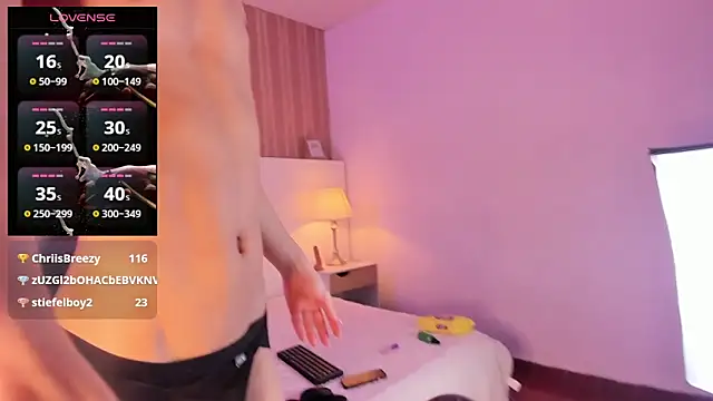 Snapshot of Kai_riptide chatting on March 10, 9:32 am Kai riptide online show from March 10, 9:32 am