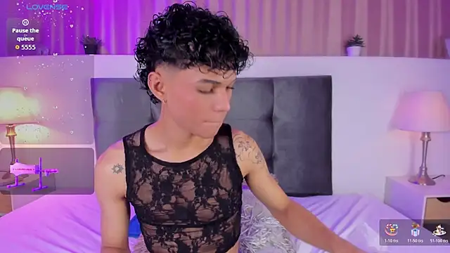 Snapshot of Kai_riptide chatting on October 17, 8:00 pm Kai riptide online show from October 17, 8:00 pm