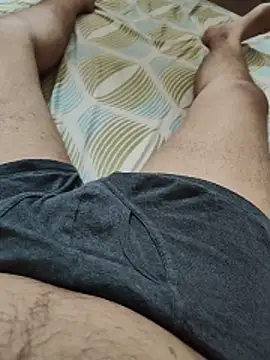 Snapshot of horniestboi chatting on June 2, 5:37 pm horniestboi online show from June 2, 5:37 pm