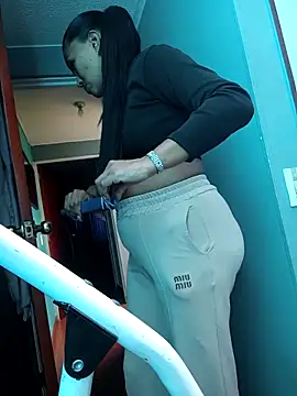 Ariana Rodriguez online show from December 15, 1:26 pm