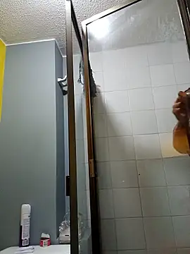 Ariana Rodriguez online show from January 9, 12:30 pm