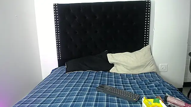 Ayliinn  online show from March 14, 3:37 am