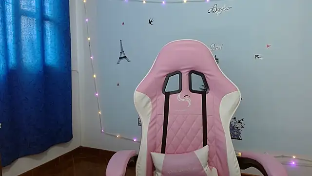 nanis milf online show from April 17, 12:30 pm