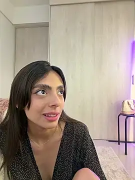 Snapshot of ZaraLuuv chatting on April 25, 6:16 pm ZaraLuuv online show from April 25, 6:16 pm