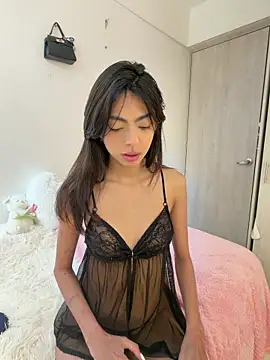 Snapshot of ZaraLuuv chatting on May 3, 6:25 pm ZaraLuuv online show from May 3, 6:25 pm
