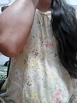 sexy-trisha1 online show from May 12, 6:49 pm