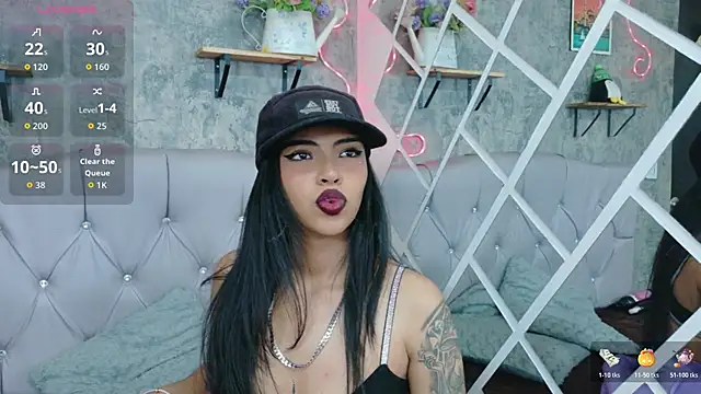 Snapshot of Devil_AliceXo chatting on January 5, 7:50 pm Devil AliceXo online show from January 5, 7:50 pm