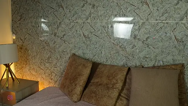 alison222  online show from January 7, 12:29 pm