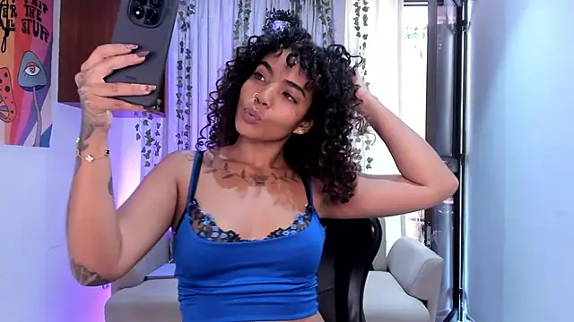 SarahLynn7 online show from March 31, 6:41 pm