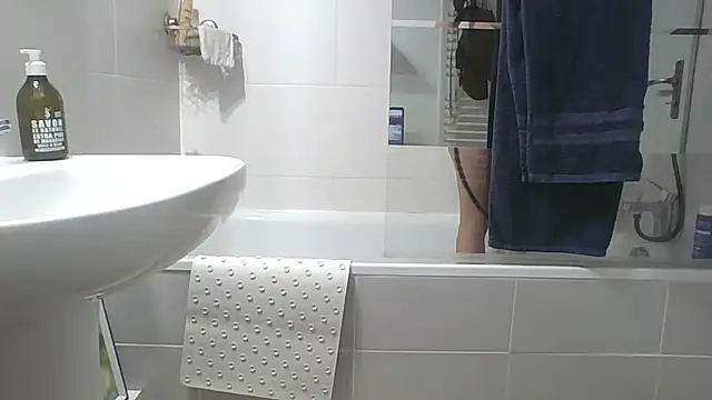 Valentinette online show from June 11, 5:27 am