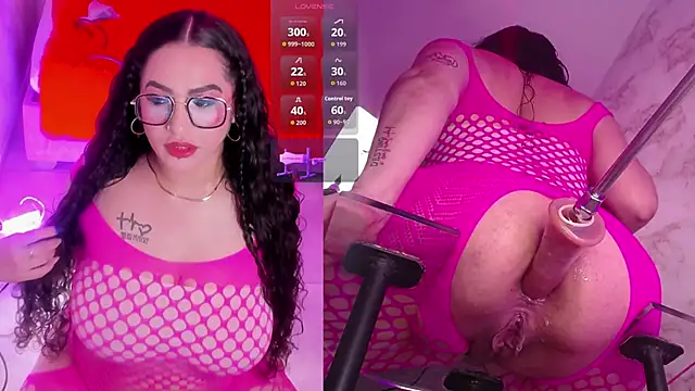 RoxyLicious  online show from March 20, 12:43 pm