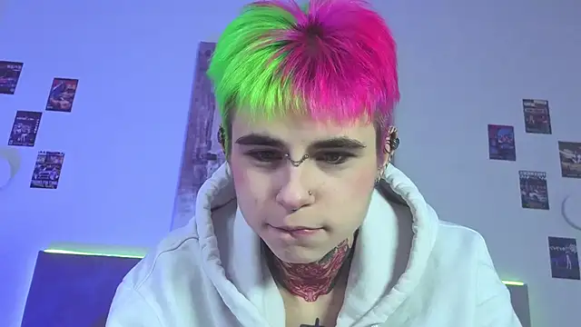 Snapshot of Alex_Vallley chatting on October 6, 8:28 pm Alex Vallley online show from October 6, 8:28 pm