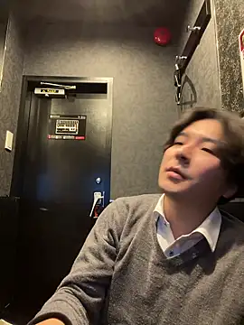 waka3232 online show from February 4, 11:05 am