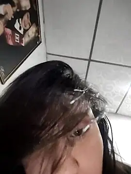 Snapshot of mialorents chatting on October 4, 7:23 pm mialorents online show from October 4, 7:23 pm