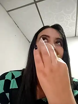 Snapshot of mialorents chatting on October 11, 9:13 pm mialorents online show from October 11, 9:13 pm