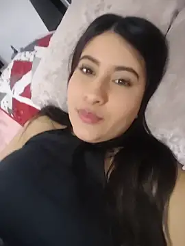 Snapshot of mialorents chatting on October 23, 6:39 pm mialorents online show from October 23, 6:39 pm