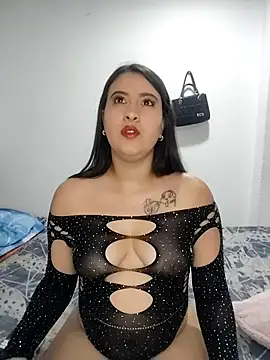 Snapshot of mialorents chatting on November 18, 9:30 pm mialorents online show from November 18, 9:30 pm