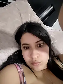 Snapshot of mialorents chatting on November 30, 4:44 pm mialorents online show from November 30, 4:44 pm