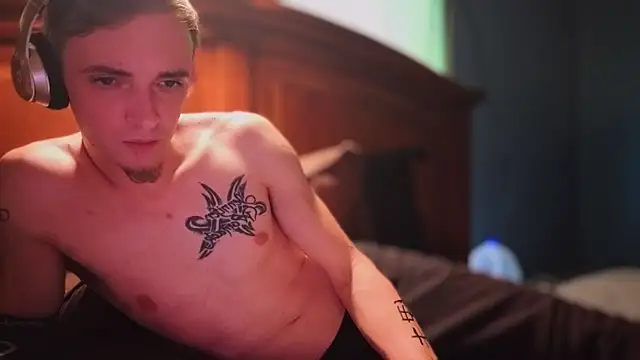 Ilovepussy1911 online show from April 8, 3:34 pm