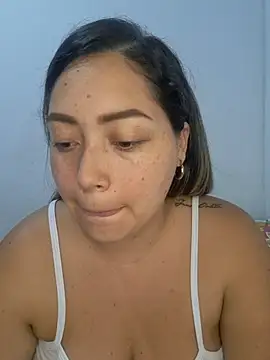 Snapshot of heidy_johns chatting on October 5, 11:46 pm heidy johns online show from October 5, 11:46 pm