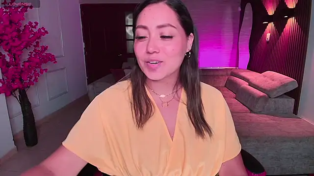 heidy johns online show from April 4, 3:16 am