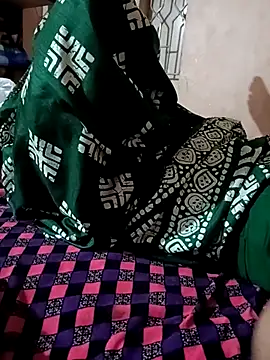 Snapshot of adp-007 chatting on March 8, 6:26 pm adp-007 online show from March 8, 6:26 pm