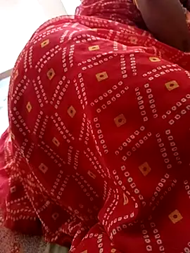 Snapshot of adp-007 chatting on November 15, 8:55 am adp-007 online show from November 15, 8:55 am