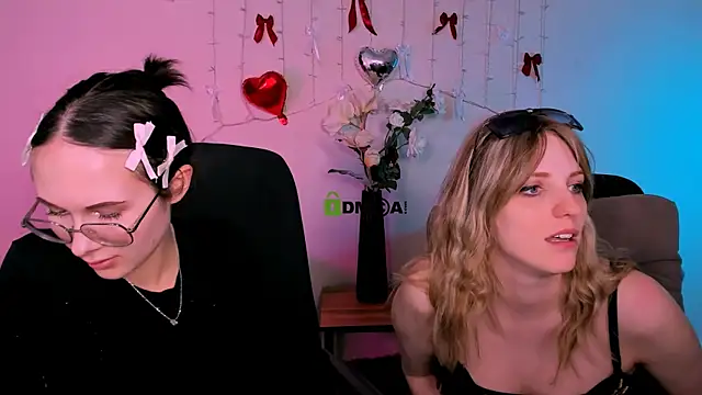 mona cloud online show from April 13, 8:36 pm