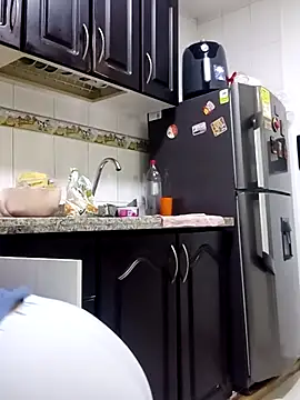 victoria wayne online show from September 25, 10:41 am