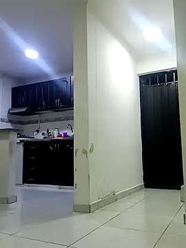 victoria wayne online show from February 5, 9:36 am