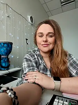 Juicy PeachLux online show from February 15, 5:48 am