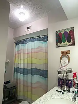 superbearboss online show from April 5, 5:54 pm