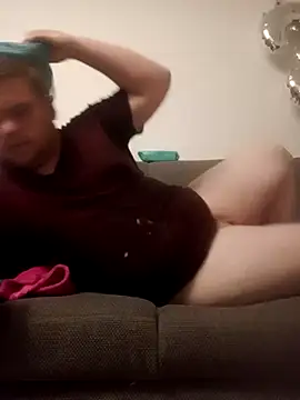 Snapshot of Derbaer1990 chatting on September 12, 6:52 pm Derbaer1990 online show from September 12, 6:52 pm