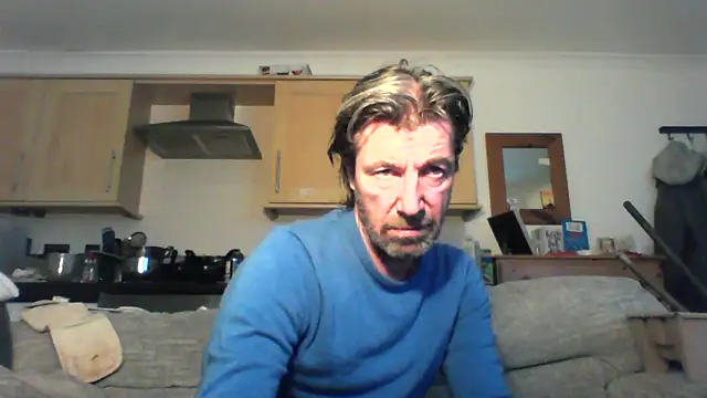 Snapshot of Grower_and_shower chatting on October 18, 9:37 pm Grower and shower online show from October 18, 9:37 pm