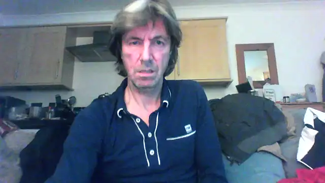 Snapshot of Grower_and_shower chatting on November 10, 1:26 am Grower and shower online show from November 10, 1:26 am