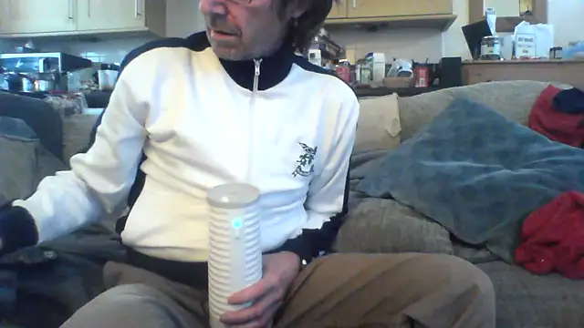 Snapshot of Grower_and_shower chatting on November 10, 2:27 pm Grower and shower online show from November 10, 2:27 pm