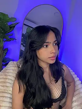  Emily Thompson  online show from December 20, 3:13 am