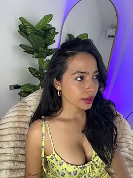  Emily Thompson  online show from June 21, 4:26 am