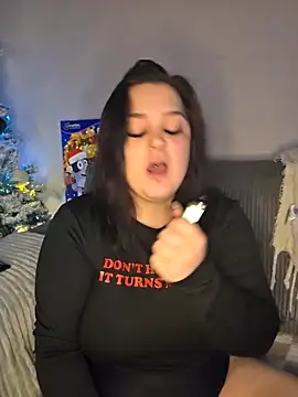 Snapshot of Saucy-Serenity chatting on December 1, 9:42 pm Saucy-Serenity online show from December 1, 9:42 pm