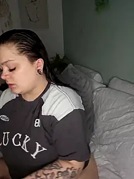 Saucy-Serenity online show from March 21, 8:23 pm