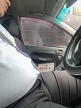 Snapshot of dam-her-boy chatting on October 27, 2:26 am dam-her-boy online show from October 27, 2:26 am