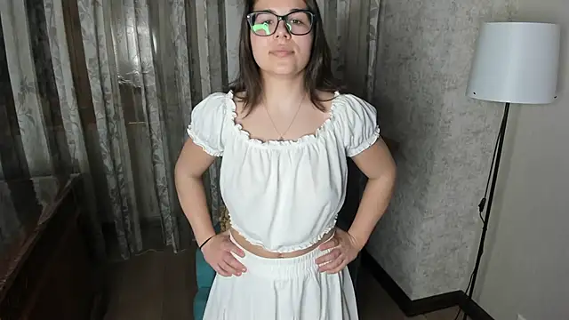 FloraBanford online show from March 20, 7:04 pm