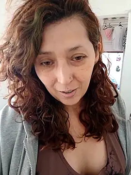 Luz delunaa online show from February 10, 5:28 pm