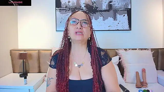 AlessandraLeroy online show from March 7, 12:24 pm