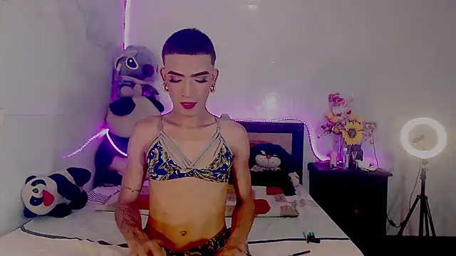 KimberlyXtreme online show from September 15, 2:11 am